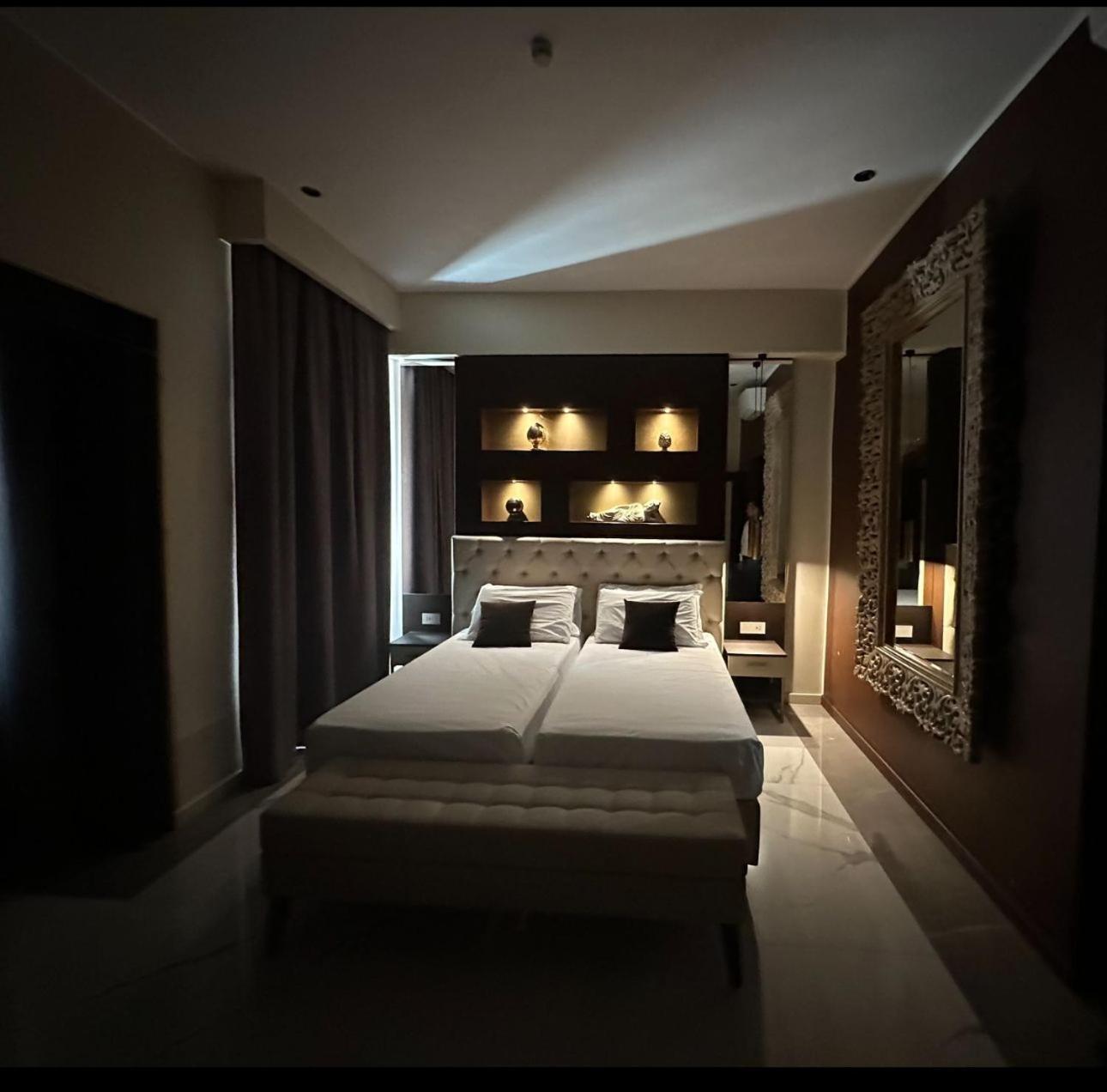 Adelaide Suite Dreams Roma Exterior foto